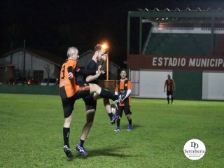 
<a style='margin-left: 5px;' class='btn btn-xs btn-social btn-facebook' href='https://www.facebook.com/sharer/sharer.php?u=https://ko-boladovale.web.getmuller.com.br/imgs/800-800-90/conteudo/fotos/1938/img3169.jpg' rel='popup' data-width='500' data-height='400'><i class='fa fa-facebook'></i>Compartilhar <span class='hidden-xs'>no Facebook</span>
</a> 
<a class='btn btn-default btn-xs' target='_blank' href='imgs/800-800-90/conteudo/fotos/1938/img3169.jpg'>
<span class='glyphicon glyphicon-cloud-download'></span> Salvar
</a> 
<span></span>