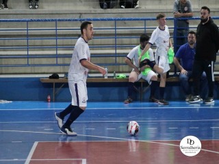 
<a style='margin-left: 5px;' class='btn btn-xs btn-social btn-facebook' href='https://www.facebook.com/sharer/sharer.php?u=https://ko-boladovale.web.getmuller.com.br/imgs/800-800-90/conteudo/fotos/1939/img3265.jpg' rel='popup' data-width='500' data-height='400'><i class='fa fa-facebook'></i>Compartilhar <span class='hidden-xs'>no Facebook</span>
</a> 
<a class='btn btn-default btn-xs' target='_blank' href='imgs/800-800-90/conteudo/fotos/1939/img3265.jpg'>
<span class='glyphicon glyphicon-cloud-download'></span> Salvar
</a> 
<span></span>