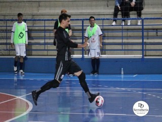 
<a style='margin-left: 5px;' class='btn btn-xs btn-social btn-facebook' href='https://www.facebook.com/sharer/sharer.php?u=https://ko-boladovale.web.getmuller.com.br/imgs/800-800-90/conteudo/fotos/1939/img3267.jpg' rel='popup' data-width='500' data-height='400'><i class='fa fa-facebook'></i>Compartilhar <span class='hidden-xs'>no Facebook</span>
</a> 
<a class='btn btn-default btn-xs' target='_blank' href='imgs/800-800-90/conteudo/fotos/1939/img3267.jpg'>
<span class='glyphicon glyphicon-cloud-download'></span> Salvar
</a> 
<span></span>