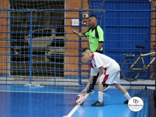 
<a style='margin-left: 5px;' class='btn btn-xs btn-social btn-facebook' href='https://www.facebook.com/sharer/sharer.php?u=https://ko-boladovale.web.getmuller.com.br/imgs/800-800-90/conteudo/fotos/1941/img3480.jpg' rel='popup' data-width='500' data-height='400'><i class='fa fa-facebook'></i>Compartilhar <span class='hidden-xs'>no Facebook</span>
</a> 
<a class='btn btn-default btn-xs' target='_blank' href='imgs/800-800-90/conteudo/fotos/1941/img3480.jpg'>
<span class='glyphicon glyphicon-cloud-download'></span> Salvar
</a> 
<span></span>