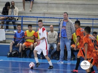 
<a style='margin-left: 5px;' class='btn btn-xs btn-social btn-facebook' href='https://www.facebook.com/sharer/sharer.php?u=https://ko-boladovale.web.getmuller.com.br/imgs/800-800-90/conteudo/fotos/1941/img3511.jpg' rel='popup' data-width='500' data-height='400'><i class='fa fa-facebook'></i>Compartilhar <span class='hidden-xs'>no Facebook</span>
</a> 
<a class='btn btn-default btn-xs' target='_blank' href='imgs/800-800-90/conteudo/fotos/1941/img3511.jpg'>
<span class='glyphicon glyphicon-cloud-download'></span> Salvar
</a> 
<span></span>