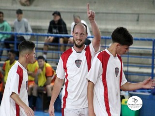 
<a style='margin-left: 5px;' class='btn btn-xs btn-social btn-facebook' href='https://www.facebook.com/sharer/sharer.php?u=https://ko-boladovale.web.getmuller.com.br/imgs/800-800-90/conteudo/fotos/1941/img3541.jpg' rel='popup' data-width='500' data-height='400'><i class='fa fa-facebook'></i>Compartilhar <span class='hidden-xs'>no Facebook</span>
</a> 
<a class='btn btn-default btn-xs' target='_blank' href='imgs/800-800-90/conteudo/fotos/1941/img3541.jpg'>
<span class='glyphicon glyphicon-cloud-download'></span> Salvar
</a> 
<span></span>