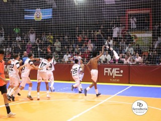 
<a style='margin-left: 5px;' class='btn btn-xs btn-social btn-facebook' href='https://www.facebook.com/sharer/sharer.php?u=https://ko-boladovale.web.getmuller.com.br/imgs/800-800-90/conteudo/fotos/1943/img3888.jpg' rel='popup' data-width='500' data-height='400'><i class='fa fa-facebook'></i>Compartilhar <span class='hidden-xs'>no Facebook</span>
</a> 
<a class='btn btn-default btn-xs' target='_blank' href='imgs/800-800-90/conteudo/fotos/1943/img3888.jpg'>
<span class='glyphicon glyphicon-cloud-download'></span> Salvar
</a> 
<span></span>