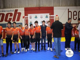 
<a style='margin-left: 5px;' class='btn btn-xs btn-social btn-facebook' href='https://www.facebook.com/sharer/sharer.php?u=https://ko-boladovale.web.getmuller.com.br/imgs/800-800-90/conteudo/fotos/1944/img3914.jpg' rel='popup' data-width='500' data-height='400'><i class='fa fa-facebook'></i>Compartilhar <span class='hidden-xs'>no Facebook</span>
</a> 
<a class='btn btn-default btn-xs' target='_blank' href='imgs/800-800-90/conteudo/fotos/1944/img3914.jpg'>
<span class='glyphicon glyphicon-cloud-download'></span> Salvar
</a> 
<span></span>