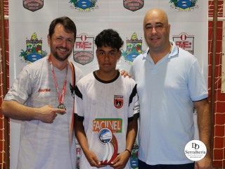 
<a style='margin-left: 5px;' class='btn btn-xs btn-social btn-facebook' href='https://www.facebook.com/sharer/sharer.php?u=https://ko-boladovale.web.getmuller.com.br/imgs/800-800-90/conteudo/fotos/1944/img3923.jpg' rel='popup' data-width='500' data-height='400'><i class='fa fa-facebook'></i>Compartilhar <span class='hidden-xs'>no Facebook</span>
</a> 
<a class='btn btn-default btn-xs' target='_blank' href='imgs/800-800-90/conteudo/fotos/1944/img3923.jpg'>
<span class='glyphicon glyphicon-cloud-download'></span> Salvar
</a> 
<span></span>