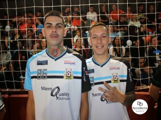 
<a style='margin-left: 5px;' class='btn btn-xs btn-social btn-facebook' href='https://www.facebook.com/sharer/sharer.php?u=https://ko-boladovale.web.getmuller.com.br/imgs/800-800-90/conteudo/fotos/1945/img3734.jpg' rel='popup' data-width='500' data-height='400'><i class='fa fa-facebook'></i>Compartilhar <span class='hidden-xs'>no Facebook</span>
</a> 
<a class='btn btn-default btn-xs' target='_blank' href='imgs/800-800-90/conteudo/fotos/1945/img3734.jpg'>
<span class='glyphicon glyphicon-cloud-download'></span> Salvar
</a> 
<span></span>