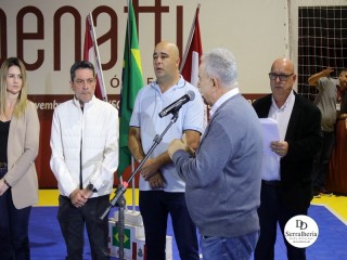 
<a style='margin-left: 5px;' class='btn btn-xs btn-social btn-facebook' href='https://www.facebook.com/sharer/sharer.php?u=https://ko-boladovale.web.getmuller.com.br/imgs/800-800-90/conteudo/fotos/1945/img3760.jpg' rel='popup' data-width='500' data-height='400'><i class='fa fa-facebook'></i>Compartilhar <span class='hidden-xs'>no Facebook</span>
</a> 
<a class='btn btn-default btn-xs' target='_blank' href='imgs/800-800-90/conteudo/fotos/1945/img3760.jpg'>
<span class='glyphicon glyphicon-cloud-download'></span> Salvar
</a> 
<span></span>