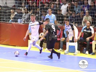 
<a style='margin-left: 5px;' class='btn btn-xs btn-social btn-facebook' href='https://www.facebook.com/sharer/sharer.php?u=https://ko-boladovale.web.getmuller.com.br/imgs/800-800-90/conteudo/fotos/1946/img4029.jpg' rel='popup' data-width='500' data-height='400'><i class='fa fa-facebook'></i>Compartilhar <span class='hidden-xs'>no Facebook</span>
</a> 
<a class='btn btn-default btn-xs' target='_blank' href='imgs/800-800-90/conteudo/fotos/1946/img4029.jpg'>
<span class='glyphicon glyphicon-cloud-download'></span> Salvar
</a> 
<span></span>