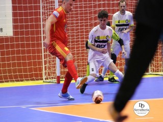 
<a style='margin-left: 5px;' class='btn btn-xs btn-social btn-facebook' href='https://www.facebook.com/sharer/sharer.php?u=https://ko-boladovale.web.getmuller.com.br/imgs/800-800-90/conteudo/fotos/1947/img4105.jpg' rel='popup' data-width='500' data-height='400'><i class='fa fa-facebook'></i>Compartilhar <span class='hidden-xs'>no Facebook</span>
</a> 
<a class='btn btn-default btn-xs' target='_blank' href='imgs/800-800-90/conteudo/fotos/1947/img4105.jpg'>
<span class='glyphicon glyphicon-cloud-download'></span> Salvar
</a> 
<span></span>