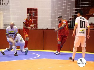 
<a style='margin-left: 5px;' class='btn btn-xs btn-social btn-facebook' href='https://www.facebook.com/sharer/sharer.php?u=https://ko-boladovale.web.getmuller.com.br/imgs/800-800-90/conteudo/fotos/1947/img4143.jpg' rel='popup' data-width='500' data-height='400'><i class='fa fa-facebook'></i>Compartilhar <span class='hidden-xs'>no Facebook</span>
</a> 
<a class='btn btn-default btn-xs' target='_blank' href='imgs/800-800-90/conteudo/fotos/1947/img4143.jpg'>
<span class='glyphicon glyphicon-cloud-download'></span> Salvar
</a> 
<span></span>