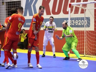 
<a style='margin-left: 5px;' class='btn btn-xs btn-social btn-facebook' href='https://www.facebook.com/sharer/sharer.php?u=https://ko-boladovale.web.getmuller.com.br/imgs/800-800-90/conteudo/fotos/1947/img4158.jpg' rel='popup' data-width='500' data-height='400'><i class='fa fa-facebook'></i>Compartilhar <span class='hidden-xs'>no Facebook</span>
</a> 
<a class='btn btn-default btn-xs' target='_blank' href='imgs/800-800-90/conteudo/fotos/1947/img4158.jpg'>
<span class='glyphicon glyphicon-cloud-download'></span> Salvar
</a> 
<span></span>