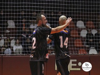 
<a style='margin-left: 5px;' class='btn btn-xs btn-social btn-facebook' href='https://www.facebook.com/sharer/sharer.php?u=https://ko-boladovale.web.getmuller.com.br/imgs/800-800-90/conteudo/fotos/1949/img4386.jpg' rel='popup' data-width='500' data-height='400'><i class='fa fa-facebook'></i>Compartilhar <span class='hidden-xs'>no Facebook</span>
</a> 
<a class='btn btn-default btn-xs' target='_blank' href='imgs/800-800-90/conteudo/fotos/1949/img4386.jpg'>
<span class='glyphicon glyphicon-cloud-download'></span> Salvar
</a> 
<span></span>