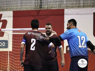 
<a style='margin-left: 5px;' class='btn btn-xs btn-social btn-facebook' href='https://www.facebook.com/sharer/sharer.php?u=https://ko-boladovale.web.getmuller.com.br/imgs/800-800-90/conteudo/fotos/1950/img4461.jpg' rel='popup' data-width='500' data-height='400'><i class='fa fa-facebook'></i>Compartilhar <span class='hidden-xs'>no Facebook</span>
</a> 
<a class='btn btn-default btn-xs' target='_blank' href='imgs/800-800-90/conteudo/fotos/1950/img4461.jpg'>
<span class='glyphicon glyphicon-cloud-download'></span> Salvar
</a> 
<span></span>