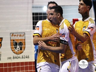 
<a style='margin-left: 5px;' class='btn btn-xs btn-social btn-facebook' href='https://www.facebook.com/sharer/sharer.php?u=https://ko-boladovale.web.getmuller.com.br/imgs/800-800-90/conteudo/fotos/1950/img4467.jpg' rel='popup' data-width='500' data-height='400'><i class='fa fa-facebook'></i>Compartilhar <span class='hidden-xs'>no Facebook</span>
</a> 
<a class='btn btn-default btn-xs' target='_blank' href='imgs/800-800-90/conteudo/fotos/1950/img4467.jpg'>
<span class='glyphicon glyphicon-cloud-download'></span> Salvar
</a> 
<span></span>