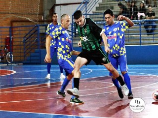 
<a style='margin-left: 5px;' class='btn btn-xs btn-social btn-facebook' href='https://www.facebook.com/sharer/sharer.php?u=https://ko-boladovale.web.getmuller.com.br/imgs/800-800-90/conteudo/fotos/1955/img4955.jpg' rel='popup' data-width='500' data-height='400'><i class='fa fa-facebook'></i>Compartilhar <span class='hidden-xs'>no Facebook</span>
</a> 
<a class='btn btn-default btn-xs' target='_blank' href='imgs/800-800-90/conteudo/fotos/1955/img4955.jpg'>
<span class='glyphicon glyphicon-cloud-download'></span> Salvar
</a> 
<span></span>