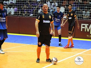 
<a style='margin-left: 5px;' class='btn btn-xs btn-social btn-facebook' href='https://www.facebook.com/sharer/sharer.php?u=https://ko-boladovale.web.getmuller.com.br/imgs/800-800-90/conteudo/fotos/1956/img6147.jpg' rel='popup' data-width='500' data-height='400'><i class='fa fa-facebook'></i>Compartilhar <span class='hidden-xs'>no Facebook</span>
</a> 
<a class='btn btn-default btn-xs' target='_blank' href='imgs/800-800-90/conteudo/fotos/1956/img6147.jpg'>
<span class='glyphicon glyphicon-cloud-download'></span> Salvar
</a> 
<span></span>