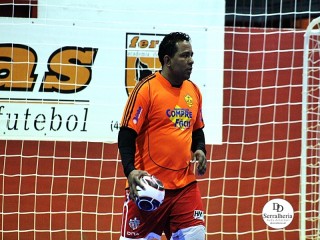 
<a style='margin-left: 5px;' class='btn btn-xs btn-social btn-facebook' href='https://www.facebook.com/sharer/sharer.php?u=https://ko-boladovale.web.getmuller.com.br/imgs/800-800-90/conteudo/fotos/1958/img6242.jpg' rel='popup' data-width='500' data-height='400'><i class='fa fa-facebook'></i>Compartilhar <span class='hidden-xs'>no Facebook</span>
</a> 
<a class='btn btn-default btn-xs' target='_blank' href='imgs/800-800-90/conteudo/fotos/1958/img6242.jpg'>
<span class='glyphicon glyphicon-cloud-download'></span> Salvar
</a> 
<span></span>