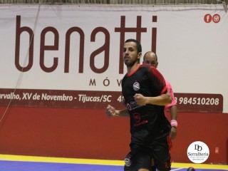 
<a style='margin-left: 5px;' class='btn btn-xs btn-social btn-facebook' href='https://www.facebook.com/sharer/sharer.php?u=https://ko-boladovale.web.getmuller.com.br/imgs/800-800-90/conteudo/fotos/1959/img5207.jpg' rel='popup' data-width='500' data-height='400'><i class='fa fa-facebook'></i>Compartilhar <span class='hidden-xs'>no Facebook</span>
</a> 
<a class='btn btn-default btn-xs' target='_blank' href='imgs/800-800-90/conteudo/fotos/1959/img5207.jpg'>
<span class='glyphicon glyphicon-cloud-download'></span> Salvar
</a> 
<span></span>