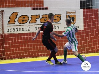 
<a style='margin-left: 5px;' class='btn btn-xs btn-social btn-facebook' href='https://www.facebook.com/sharer/sharer.php?u=https://ko-boladovale.web.getmuller.com.br/imgs/800-800-90/conteudo/fotos/1959/img5329.jpg' rel='popup' data-width='500' data-height='400'><i class='fa fa-facebook'></i>Compartilhar <span class='hidden-xs'>no Facebook</span>
</a> 
<a class='btn btn-default btn-xs' target='_blank' href='imgs/800-800-90/conteudo/fotos/1959/img5329.jpg'>
<span class='glyphicon glyphicon-cloud-download'></span> Salvar
</a> 
<span></span>