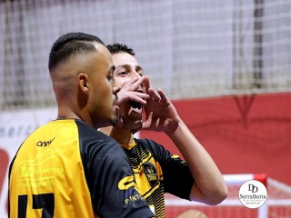 
<a style='margin-left: 5px;' class='btn btn-xs btn-social btn-facebook' href='https://www.facebook.com/sharer/sharer.php?u=https://ko-boladovale.web.getmuller.com.br/imgs/800-800-90/conteudo/fotos/1962/img5738.jpg' rel='popup' data-width='500' data-height='400'><i class='fa fa-facebook'></i>Compartilhar <span class='hidden-xs'>no Facebook</span>
</a> 
<a class='btn btn-default btn-xs' target='_blank' href='imgs/800-800-90/conteudo/fotos/1962/img5738.jpg'>
<span class='glyphicon glyphicon-cloud-download'></span> Salvar
</a> 
<span></span>