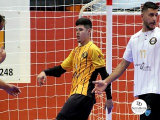 
<a style='margin-left: 5px;' class='btn btn-xs btn-social btn-facebook' href='https://www.facebook.com/sharer/sharer.php?u=https://ko-boladovale.web.getmuller.com.br/imgs/800-800-90/conteudo/fotos/1962/img5768.jpg' rel='popup' data-width='500' data-height='400'><i class='fa fa-facebook'></i>Compartilhar <span class='hidden-xs'>no Facebook</span>
</a> 
<a class='btn btn-default btn-xs' target='_blank' href='imgs/800-800-90/conteudo/fotos/1962/img5768.jpg'>
<span class='glyphicon glyphicon-cloud-download'></span> Salvar
</a> 
<span></span>