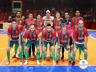 
<a style='margin-left: 5px;' class='btn btn-xs btn-social btn-facebook' href='https://www.facebook.com/sharer/sharer.php?u=https://ko-boladovale.web.getmuller.com.br/imgs/800-800-90/conteudo/fotos/1963/img5800.jpg' rel='popup' data-width='500' data-height='400'><i class='fa fa-facebook'></i>Compartilhar <span class='hidden-xs'>no Facebook</span>
</a> 
<a class='btn btn-default btn-xs' target='_blank' href='imgs/800-800-90/conteudo/fotos/1963/img5800.jpg'>
<span class='glyphicon glyphicon-cloud-download'></span> Salvar
</a> 
<span></span>