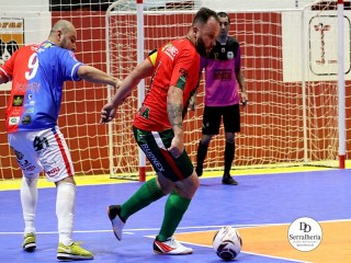 
<a style='margin-left: 5px;' class='btn btn-xs btn-social btn-facebook' href='https://www.facebook.com/sharer/sharer.php?u=https://ko-boladovale.web.getmuller.com.br/imgs/800-800-90/conteudo/fotos/1963/img5826.jpg' rel='popup' data-width='500' data-height='400'><i class='fa fa-facebook'></i>Compartilhar <span class='hidden-xs'>no Facebook</span>
</a> 
<a class='btn btn-default btn-xs' target='_blank' href='imgs/800-800-90/conteudo/fotos/1963/img5826.jpg'>
<span class='glyphicon glyphicon-cloud-download'></span> Salvar
</a> 
<span></span>