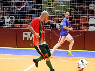 
<a style='margin-left: 5px;' class='btn btn-xs btn-social btn-facebook' href='https://www.facebook.com/sharer/sharer.php?u=https://ko-boladovale.web.getmuller.com.br/imgs/800-800-90/conteudo/fotos/1963/img5846.jpg' rel='popup' data-width='500' data-height='400'><i class='fa fa-facebook'></i>Compartilhar <span class='hidden-xs'>no Facebook</span>
</a> 
<a class='btn btn-default btn-xs' target='_blank' href='imgs/800-800-90/conteudo/fotos/1963/img5846.jpg'>
<span class='glyphicon glyphicon-cloud-download'></span> Salvar
</a> 
<span></span>