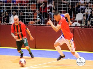 
<a style='margin-left: 5px;' class='btn btn-xs btn-social btn-facebook' href='https://www.facebook.com/sharer/sharer.php?u=https://ko-boladovale.web.getmuller.com.br/imgs/800-800-90/conteudo/fotos/1963/img5851.jpg' rel='popup' data-width='500' data-height='400'><i class='fa fa-facebook'></i>Compartilhar <span class='hidden-xs'>no Facebook</span>
</a> 
<a class='btn btn-default btn-xs' target='_blank' href='imgs/800-800-90/conteudo/fotos/1963/img5851.jpg'>
<span class='glyphicon glyphicon-cloud-download'></span> Salvar
</a> 
<span></span>