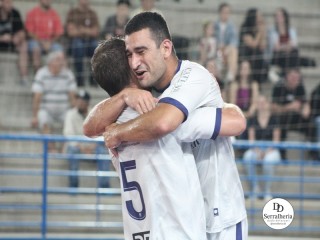 
<a style='margin-left: 5px;' class='btn btn-xs btn-social btn-facebook' href='https://www.facebook.com/sharer/sharer.php?u=https://ko-boladovale.web.getmuller.com.br/imgs/800-800-90/conteudo/fotos/1964/img6478.jpg' rel='popup' data-width='500' data-height='400'><i class='fa fa-facebook'></i>Compartilhar <span class='hidden-xs'>no Facebook</span>
</a> 
<a class='btn btn-default btn-xs' target='_blank' href='imgs/800-800-90/conteudo/fotos/1964/img6478.jpg'>
<span class='glyphicon glyphicon-cloud-download'></span> Salvar
</a> 
<span></span>