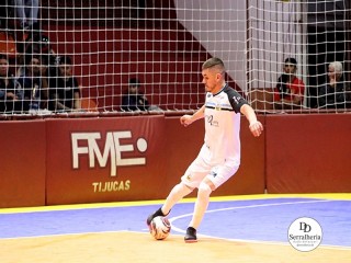 
<a style='margin-left: 5px;' class='btn btn-xs btn-social btn-facebook' href='https://www.facebook.com/sharer/sharer.php?u=https://ko-boladovale.web.getmuller.com.br/imgs/800-800-90/conteudo/fotos/1967/img6071.jpg' rel='popup' data-width='500' data-height='400'><i class='fa fa-facebook'></i>Compartilhar <span class='hidden-xs'>no Facebook</span>
</a> 
<a class='btn btn-default btn-xs' target='_blank' href='imgs/800-800-90/conteudo/fotos/1967/img6071.jpg'>
<span class='glyphicon glyphicon-cloud-download'></span> Salvar
</a> 
<span></span>