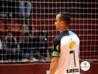 
<a style='margin-left: 5px;' class='btn btn-xs btn-social btn-facebook' href='https://www.facebook.com/sharer/sharer.php?u=https://ko-boladovale.web.getmuller.com.br/imgs/800-800-90/conteudo/fotos/1967/img6102.jpg' rel='popup' data-width='500' data-height='400'><i class='fa fa-facebook'></i>Compartilhar <span class='hidden-xs'>no Facebook</span>
</a> 
<a class='btn btn-default btn-xs' target='_blank' href='imgs/800-800-90/conteudo/fotos/1967/img6102.jpg'>
<span class='glyphicon glyphicon-cloud-download'></span> Salvar
</a> 
<span></span>