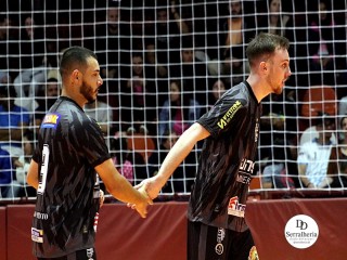 
<a style='margin-left: 5px;' class='btn btn-xs btn-social btn-facebook' href='https://www.facebook.com/sharer/sharer.php?u=https://ko-boladovale.web.getmuller.com.br/imgs/800-800-90/conteudo/fotos/1967/img6115.jpg' rel='popup' data-width='500' data-height='400'><i class='fa fa-facebook'></i>Compartilhar <span class='hidden-xs'>no Facebook</span>
</a> 
<a class='btn btn-default btn-xs' target='_blank' href='imgs/800-800-90/conteudo/fotos/1967/img6115.jpg'>
<span class='glyphicon glyphicon-cloud-download'></span> Salvar
</a> 
<span></span>