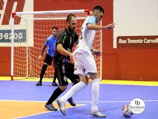 
<a style='margin-left: 5px;' class='btn btn-xs btn-social btn-facebook' href='https://www.facebook.com/sharer/sharer.php?u=https://ko-boladovale.web.getmuller.com.br/imgs/800-800-90/conteudo/fotos/1967/img6129.jpg' rel='popup' data-width='500' data-height='400'><i class='fa fa-facebook'></i>Compartilhar <span class='hidden-xs'>no Facebook</span>
</a> 
<a class='btn btn-default btn-xs' target='_blank' href='imgs/800-800-90/conteudo/fotos/1967/img6129.jpg'>
<span class='glyphicon glyphicon-cloud-download'></span> Salvar
</a> 
<span></span>