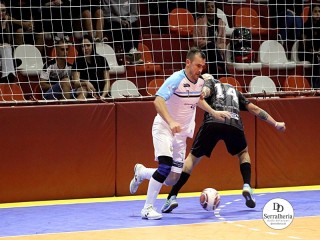 
<a style='margin-left: 5px;' class='btn btn-xs btn-social btn-facebook' href='https://www.facebook.com/sharer/sharer.php?u=https://ko-boladovale.web.getmuller.com.br/imgs/800-800-90/conteudo/fotos/1967/img6173.jpg' rel='popup' data-width='500' data-height='400'><i class='fa fa-facebook'></i>Compartilhar <span class='hidden-xs'>no Facebook</span>
</a> 
<a class='btn btn-default btn-xs' target='_blank' href='imgs/800-800-90/conteudo/fotos/1967/img6173.jpg'>
<span class='glyphicon glyphicon-cloud-download'></span> Salvar
</a> 
<span></span>