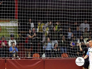 
<a style='margin-left: 5px;' class='btn btn-xs btn-social btn-facebook' href='https://www.facebook.com/sharer/sharer.php?u=https://ko-boladovale.web.getmuller.com.br/imgs/800-800-90/conteudo/fotos/1967/img6183.jpg' rel='popup' data-width='500' data-height='400'><i class='fa fa-facebook'></i>Compartilhar <span class='hidden-xs'>no Facebook</span>
</a> 
<a class='btn btn-default btn-xs' target='_blank' href='imgs/800-800-90/conteudo/fotos/1967/img6183.jpg'>
<span class='glyphicon glyphicon-cloud-download'></span> Salvar
</a> 
<span></span>