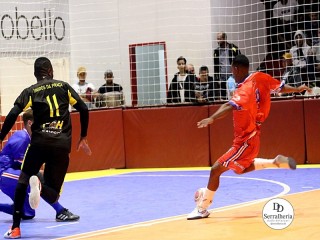 
<a style='margin-left: 5px;' class='btn btn-xs btn-social btn-facebook' href='https://www.facebook.com/sharer/sharer.php?u=https://ko-boladovale.web.getmuller.com.br/imgs/800-800-90/conteudo/fotos/1968/img6206.jpg' rel='popup' data-width='500' data-height='400'><i class='fa fa-facebook'></i>Compartilhar <span class='hidden-xs'>no Facebook</span>
</a> 
<a class='btn btn-default btn-xs' target='_blank' href='imgs/800-800-90/conteudo/fotos/1968/img6206.jpg'>
<span class='glyphicon glyphicon-cloud-download'></span> Salvar
</a> 
<span></span>