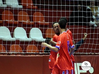 
<a style='margin-left: 5px;' class='btn btn-xs btn-social btn-facebook' href='https://www.facebook.com/sharer/sharer.php?u=https://ko-boladovale.web.getmuller.com.br/imgs/800-800-90/conteudo/fotos/1968/img6247.jpg' rel='popup' data-width='500' data-height='400'><i class='fa fa-facebook'></i>Compartilhar <span class='hidden-xs'>no Facebook</span>
</a> 
<a class='btn btn-default btn-xs' target='_blank' href='imgs/800-800-90/conteudo/fotos/1968/img6247.jpg'>
<span class='glyphicon glyphicon-cloud-download'></span> Salvar
</a> 
<span></span>