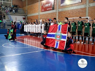 
<a style='margin-left: 5px;' class='btn btn-xs btn-social btn-facebook' href='https://www.facebook.com/sharer/sharer.php?u=https://ko-boladovale.web.getmuller.com.br/imgs/800-800-90/conteudo/fotos/1970/img6532.jpg' rel='popup' data-width='500' data-height='400'><i class='fa fa-facebook'></i>Compartilhar <span class='hidden-xs'>no Facebook</span>
</a> 
<a class='btn btn-default btn-xs' target='_blank' href='imgs/800-800-90/conteudo/fotos/1970/img6532.jpg'>
<span class='glyphicon glyphicon-cloud-download'></span> Salvar
</a> 
<span></span>