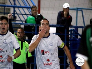 
<a style='margin-left: 5px;' class='btn btn-xs btn-social btn-facebook' href='https://www.facebook.com/sharer/sharer.php?u=https://ko-boladovale.web.getmuller.com.br/imgs/800-800-90/conteudo/fotos/1970/img6589.jpg' rel='popup' data-width='500' data-height='400'><i class='fa fa-facebook'></i>Compartilhar <span class='hidden-xs'>no Facebook</span>
</a> 
<a class='btn btn-default btn-xs' target='_blank' href='imgs/800-800-90/conteudo/fotos/1970/img6589.jpg'>
<span class='glyphicon glyphicon-cloud-download'></span> Salvar
</a> 
<span></span>