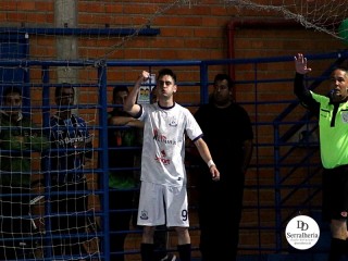 
<a style='margin-left: 5px;' class='btn btn-xs btn-social btn-facebook' href='https://www.facebook.com/sharer/sharer.php?u=https://ko-boladovale.web.getmuller.com.br/imgs/800-800-90/conteudo/fotos/1970/img6656.jpg' rel='popup' data-width='500' data-height='400'><i class='fa fa-facebook'></i>Compartilhar <span class='hidden-xs'>no Facebook</span>
</a> 
<a class='btn btn-default btn-xs' target='_blank' href='imgs/800-800-90/conteudo/fotos/1970/img6656.jpg'>
<span class='glyphicon glyphicon-cloud-download'></span> Salvar
</a> 
<span></span>