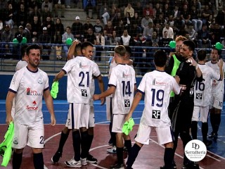 
<a style='margin-left: 5px;' class='btn btn-xs btn-social btn-facebook' href='https://www.facebook.com/sharer/sharer.php?u=https://ko-boladovale.web.getmuller.com.br/imgs/800-800-90/conteudo/fotos/1970/img6709.jpg' rel='popup' data-width='500' data-height='400'><i class='fa fa-facebook'></i>Compartilhar <span class='hidden-xs'>no Facebook</span>
</a> 
<a class='btn btn-default btn-xs' target='_blank' href='imgs/800-800-90/conteudo/fotos/1970/img6709.jpg'>
<span class='glyphicon glyphicon-cloud-download'></span> Salvar
</a> 
<span></span>