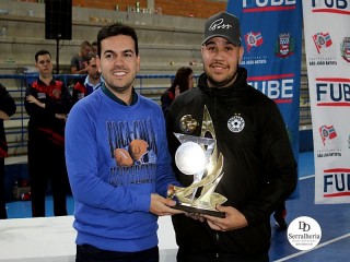 
<a style='margin-left: 5px;' class='btn btn-xs btn-social btn-facebook' href='https://www.facebook.com/sharer/sharer.php?u=https://ko-boladovale.web.getmuller.com.br/imgs/800-800-90/conteudo/fotos/1971/img6726.jpg' rel='popup' data-width='500' data-height='400'><i class='fa fa-facebook'></i>Compartilhar <span class='hidden-xs'>no Facebook</span>
</a> 
<a class='btn btn-default btn-xs' target='_blank' href='imgs/800-800-90/conteudo/fotos/1971/img6726.jpg'>
<span class='glyphicon glyphicon-cloud-download'></span> Salvar
</a> 
<span></span>