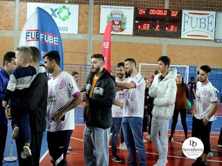 
<a style='margin-left: 5px;' class='btn btn-xs btn-social btn-facebook' href='https://www.facebook.com/sharer/sharer.php?u=https://ko-boladovale.web.getmuller.com.br/imgs/800-800-90/conteudo/fotos/1971/img6735.jpg' rel='popup' data-width='500' data-height='400'><i class='fa fa-facebook'></i>Compartilhar <span class='hidden-xs'>no Facebook</span>
</a> 
<a class='btn btn-default btn-xs' target='_blank' href='imgs/800-800-90/conteudo/fotos/1971/img6735.jpg'>
<span class='glyphicon glyphicon-cloud-download'></span> Salvar
</a> 
<span></span>