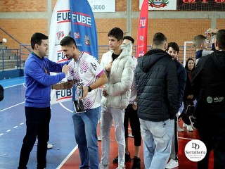 
<a style='margin-left: 5px;' class='btn btn-xs btn-social btn-facebook' href='https://www.facebook.com/sharer/sharer.php?u=https://ko-boladovale.web.getmuller.com.br/imgs/800-800-90/conteudo/fotos/1971/img6738.jpg' rel='popup' data-width='500' data-height='400'><i class='fa fa-facebook'></i>Compartilhar <span class='hidden-xs'>no Facebook</span>
</a> 
<a class='btn btn-default btn-xs' target='_blank' href='imgs/800-800-90/conteudo/fotos/1971/img6738.jpg'>
<span class='glyphicon glyphicon-cloud-download'></span> Salvar
</a> 
<span></span>