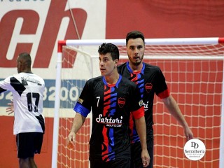 
<a style='margin-left: 5px;' class='btn btn-xs btn-social btn-facebook' href='https://www.facebook.com/sharer/sharer.php?u=https://ko-boladovale.web.getmuller.com.br/imgs/800-800-90/conteudo/fotos/1972/img6692.jpg' rel='popup' data-width='500' data-height='400'><i class='fa fa-facebook'></i>Compartilhar <span class='hidden-xs'>no Facebook</span>
</a> 
<a class='btn btn-default btn-xs' target='_blank' href='imgs/800-800-90/conteudo/fotos/1972/img6692.jpg'>
<span class='glyphicon glyphicon-cloud-download'></span> Salvar
</a> 
<span></span>