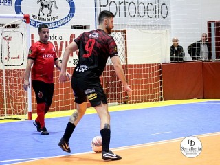 
<a style='margin-left: 5px;' class='btn btn-xs btn-social btn-facebook' href='https://www.facebook.com/sharer/sharer.php?u=https://ko-boladovale.web.getmuller.com.br/imgs/800-800-90/conteudo/fotos/1973/img6786.jpg' rel='popup' data-width='500' data-height='400'><i class='fa fa-facebook'></i>Compartilhar <span class='hidden-xs'>no Facebook</span>
</a> 
<a class='btn btn-default btn-xs' target='_blank' href='imgs/800-800-90/conteudo/fotos/1973/img6786.jpg'>
<span class='glyphicon glyphicon-cloud-download'></span> Salvar
</a> 
<span></span>