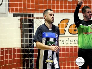 
<a style='margin-left: 5px;' class='btn btn-xs btn-social btn-facebook' href='https://www.facebook.com/sharer/sharer.php?u=https://ko-boladovale.web.getmuller.com.br/imgs/800-800-90/conteudo/fotos/1974/img6983.jpg' rel='popup' data-width='500' data-height='400'><i class='fa fa-facebook'></i>Compartilhar <span class='hidden-xs'>no Facebook</span>
</a> 
<a class='btn btn-default btn-xs' target='_blank' href='imgs/800-800-90/conteudo/fotos/1974/img6983.jpg'>
<span class='glyphicon glyphicon-cloud-download'></span> Salvar
</a> 
<span></span>