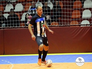 
<a style='margin-left: 5px;' class='btn btn-xs btn-social btn-facebook' href='https://www.facebook.com/sharer/sharer.php?u=https://ko-boladovale.web.getmuller.com.br/imgs/800-800-90/conteudo/fotos/1974/img7013.jpg' rel='popup' data-width='500' data-height='400'><i class='fa fa-facebook'></i>Compartilhar <span class='hidden-xs'>no Facebook</span>
</a> 
<a class='btn btn-default btn-xs' target='_blank' href='imgs/800-800-90/conteudo/fotos/1974/img7013.jpg'>
<span class='glyphicon glyphicon-cloud-download'></span> Salvar
</a> 
<span></span>