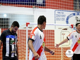 
<a style='margin-left: 5px;' class='btn btn-xs btn-social btn-facebook' href='https://www.facebook.com/sharer/sharer.php?u=https://ko-boladovale.web.getmuller.com.br/imgs/800-800-90/conteudo/fotos/1974/img7046.jpg' rel='popup' data-width='500' data-height='400'><i class='fa fa-facebook'></i>Compartilhar <span class='hidden-xs'>no Facebook</span>
</a> 
<a class='btn btn-default btn-xs' target='_blank' href='imgs/800-800-90/conteudo/fotos/1974/img7046.jpg'>
<span class='glyphicon glyphicon-cloud-download'></span> Salvar
</a> 
<span></span>